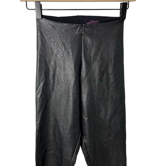 Commando Faux Leather Leggings Black Size Small Stretch Smoothing Waistband - Picture 3 of 6